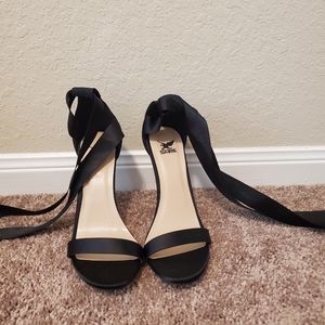Shiekh, 9, Black Heels